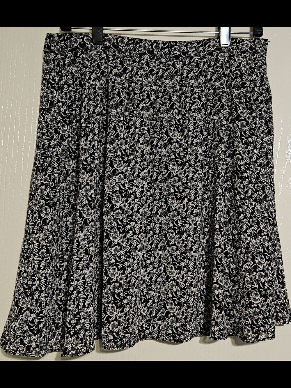 H&M Black and White Floral Skater Skirt